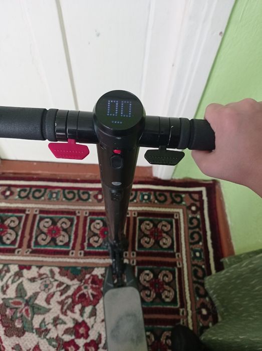 Электроный сомакат идеал