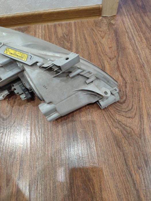 Фара левая Камри 40