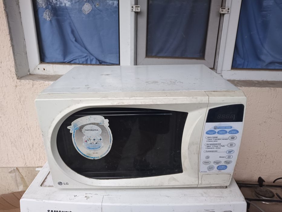 Микроволновая печь 10000тг
