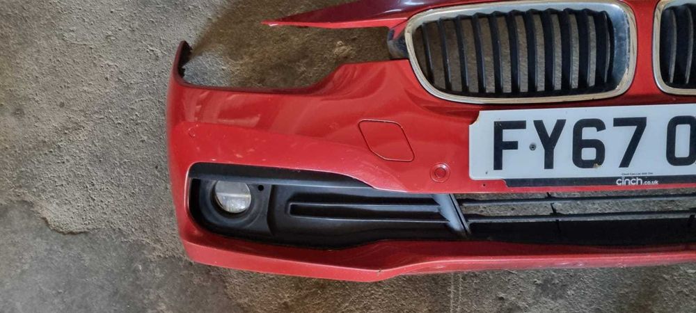 Bara fata BMW seria 3 F30 F31 facelift LCI