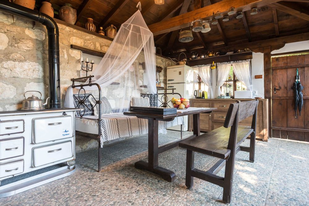 Продава се Къща в Варна, Гръцка махала - 185 кв.м за 1622 €/кв.м - Снимка #10