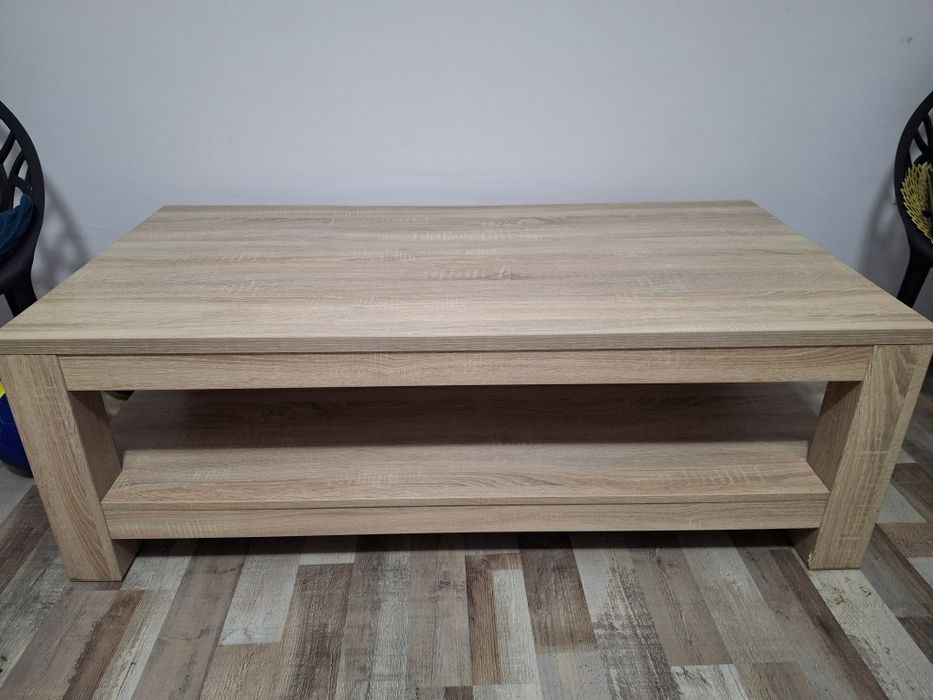 Măsuță cafea, living.