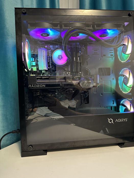 Calculator Gaming Ryzen 7 7800X3D 32Gb Ddr5 6000Mhz SSD 2TB  Rx 7700Xt
