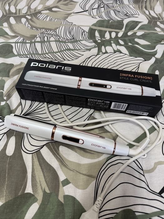 Продам утюжок Polaris