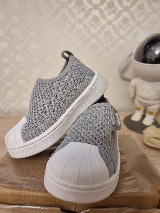 Продам летние детские мокасины