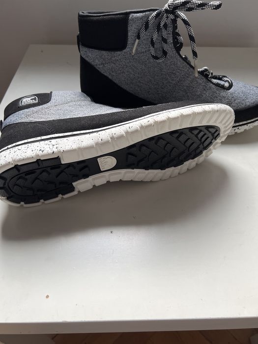 Зимни боти SOREL