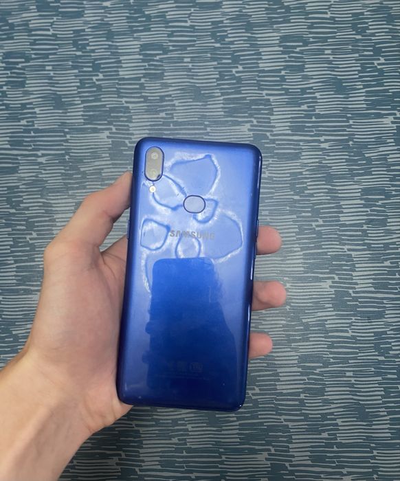 Телефон Samsung Galaxy A10S 2 / 32 GB