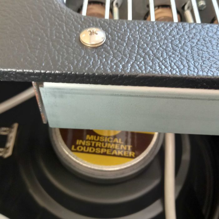 Усилвател;  фЕНДЕР   Fender, PRO – JUNIOR; tm IV LTD- 4 /  15 ; W