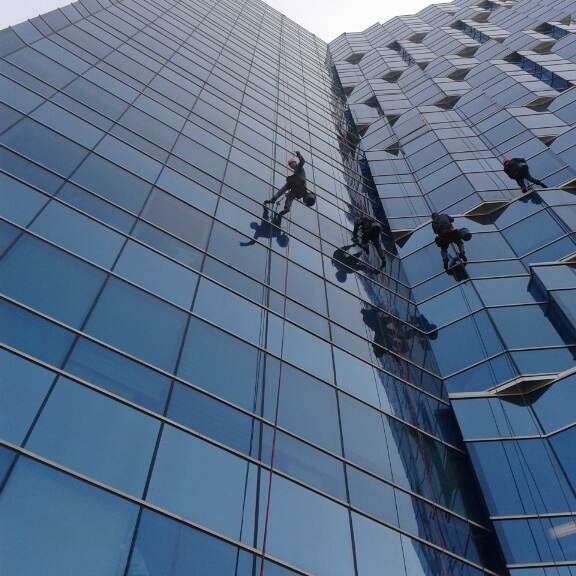 Высотные работы альпинисты