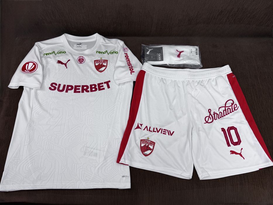 Echipament oficial de meci Puma Cătălin Cîrjan FC Dinamo București marimea M/L
