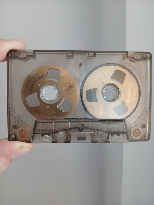 Aceasta este o casetă audio Tokaido Super Chrom, un obiect de colecție