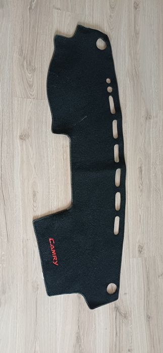 Накидка на панель камри 30