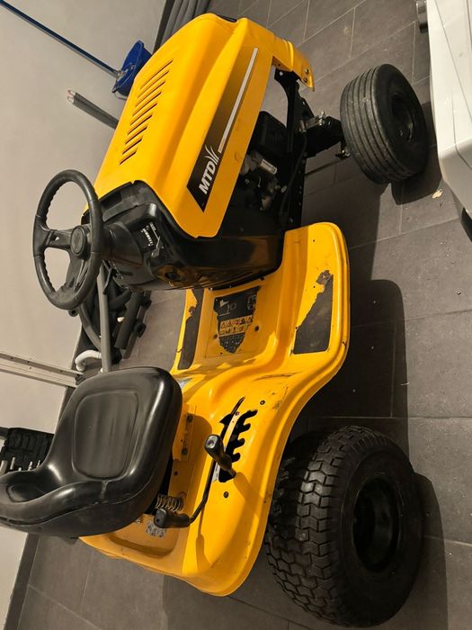 Tractoras iarba Mtd