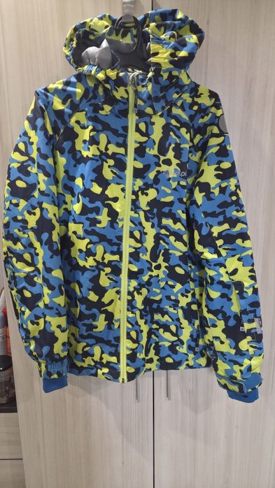 3 броя якета Nangaparbat, Kilpi