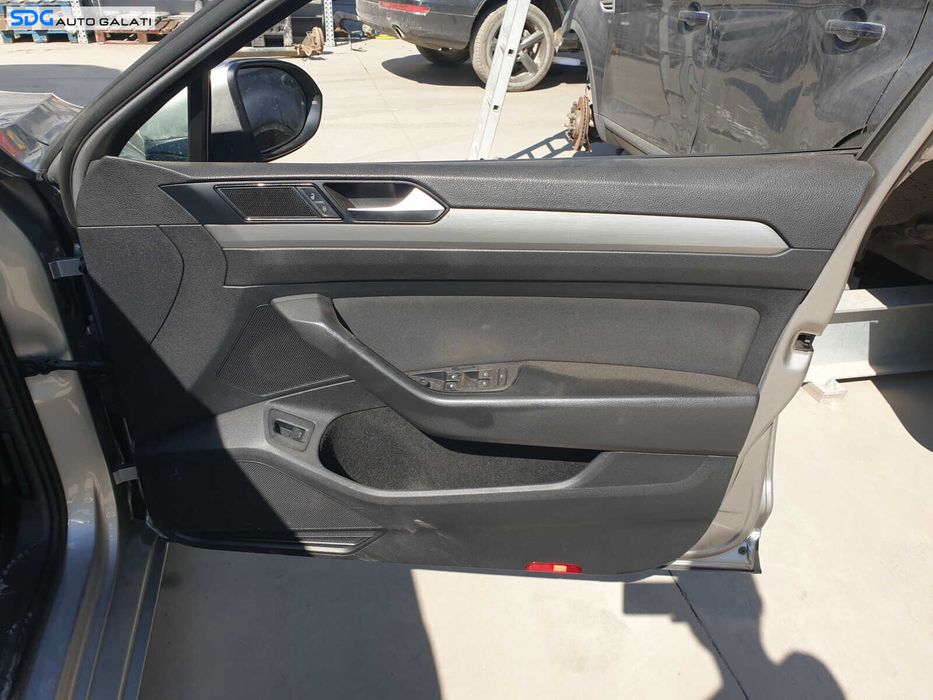 Panou Tapiterie Fata Interior Usa Portiera Dreapta Fata Volkswagen Passat B8 2015 - 2020 [K4707]