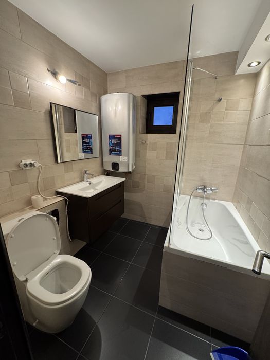 Apartament 4 camere de inchiriat