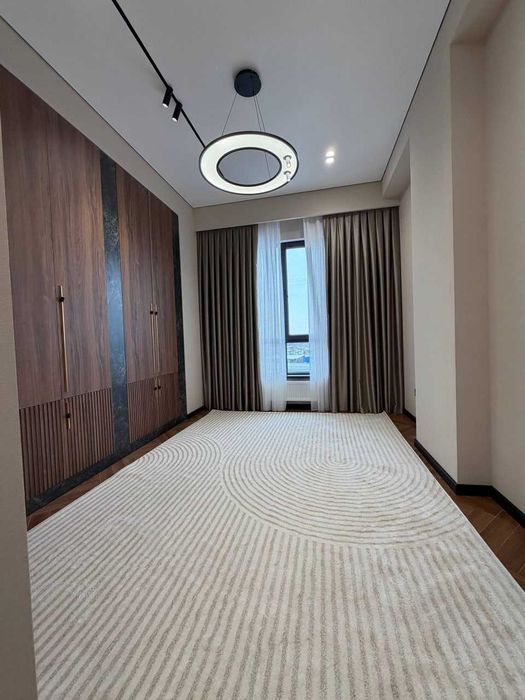 5-комнатная в ЖК «Prestige Gardens» 175 м2 большая  ID: 5960