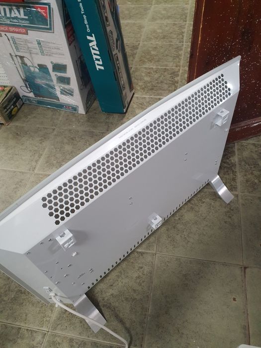 Klarstein Bornholm Curved Smart