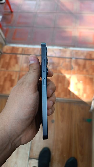 Samsung S25 12/128gb