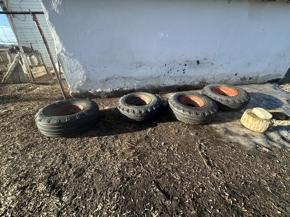 Шина с дисками 9.00/16