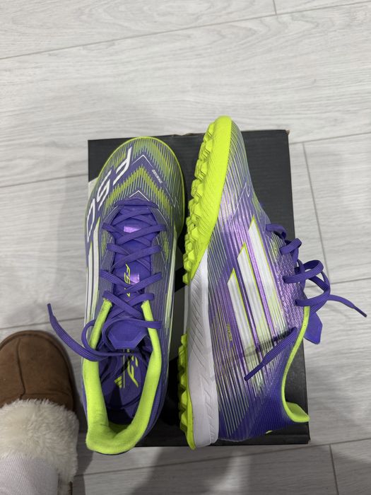 Адидас стоножки ф50