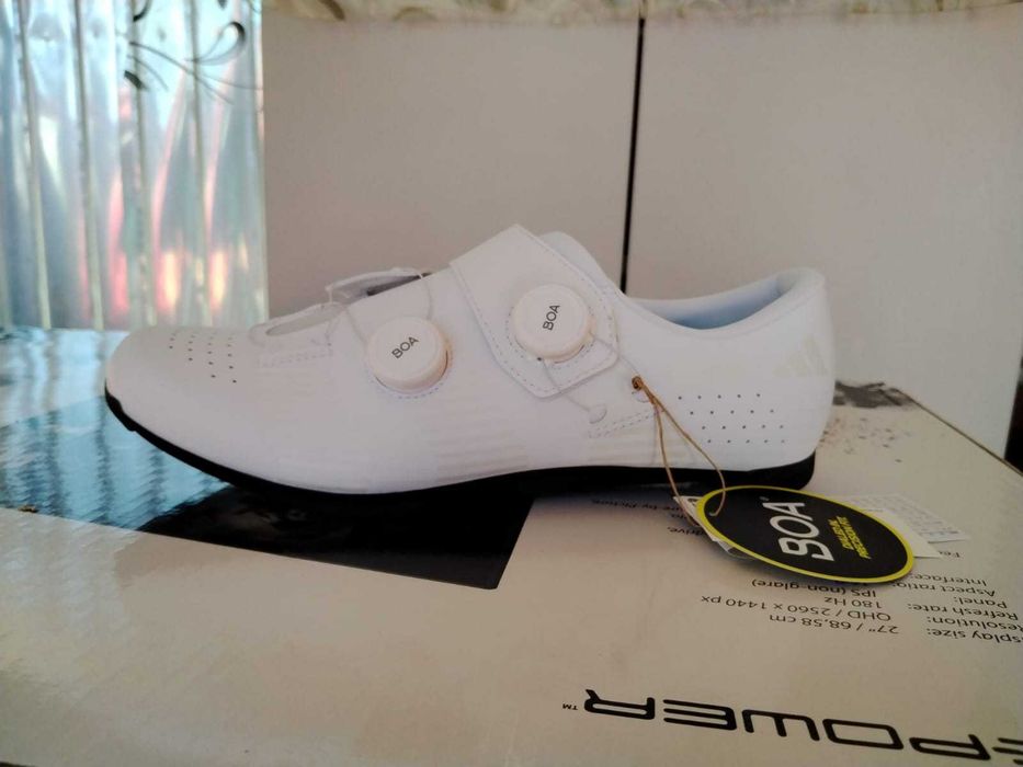 Adidas Vueltano Carbon Cloud White marimea 44 cu BOA L6