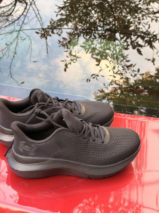 Кроссовки under armour 40 р