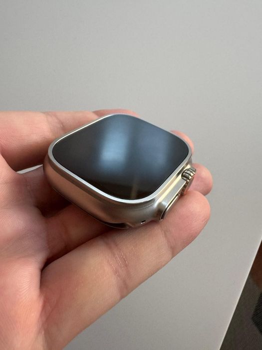 Apple Watch Ultra 2 natural titanium, cu accesorii, in garantie