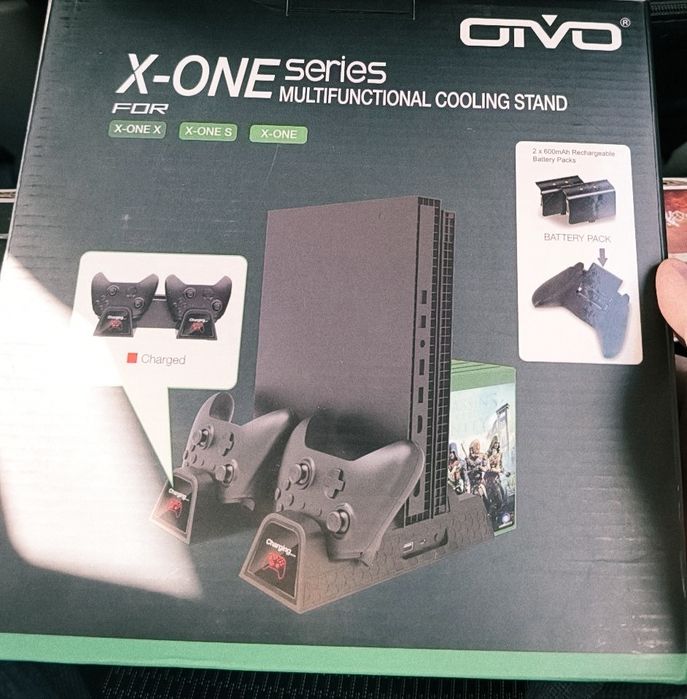 Игровая приставка Xbox One X