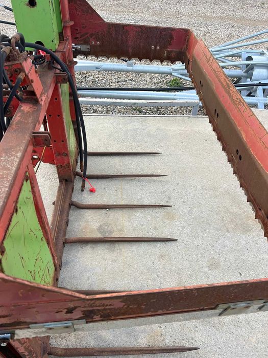 Taietor siloz Strautmann - Capacitate 2,5 m³ , cu Lift