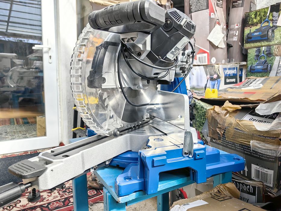 Комбиниран потапящ циркуляр за ъглово рязане Scheppach HM305SL