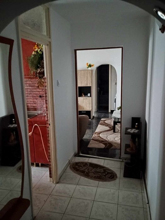 Închiriez apartament 2 camere mobilat utilat