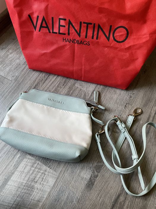 Geanta valentino noua medie