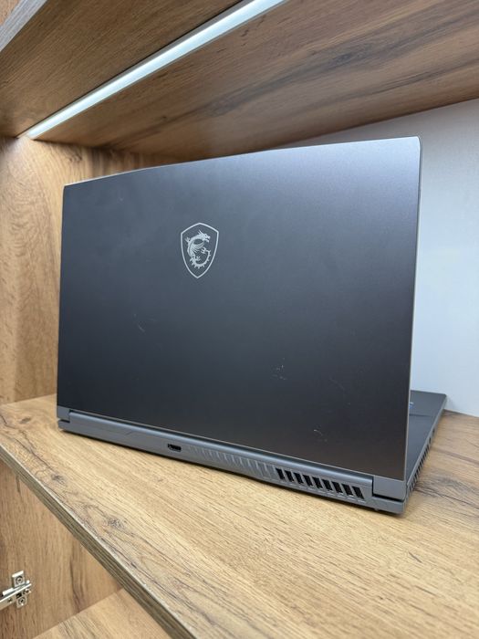 MSi thin 15 I5-13