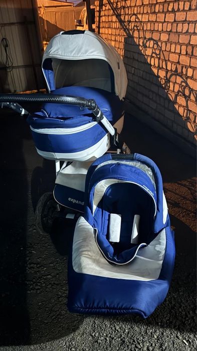 Продам коляску, 2 в 1 (люлька+прогулка)