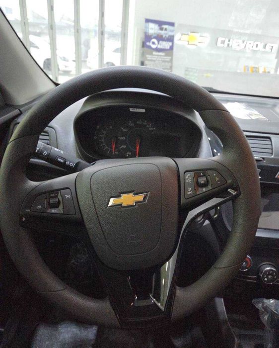 Chevrolet Cobalt Midnight MCM 2026 yangi, salondan soni kop