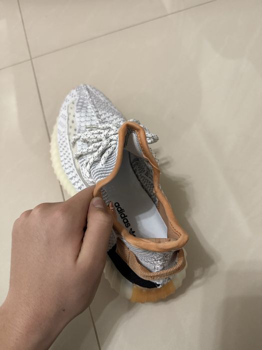 Adidasi Adidas yeezy
