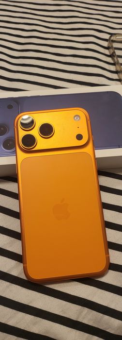 Iphone 17promax cosmic orange portocaliu impecabil ca nou 10/10