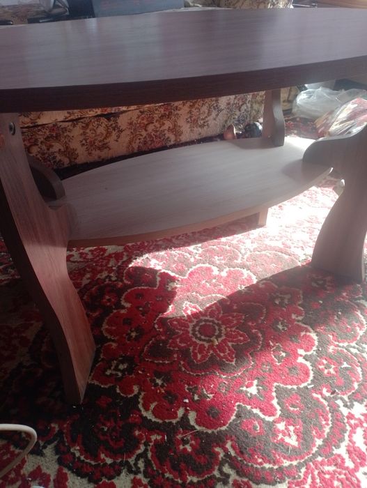 Продам журнальный столик