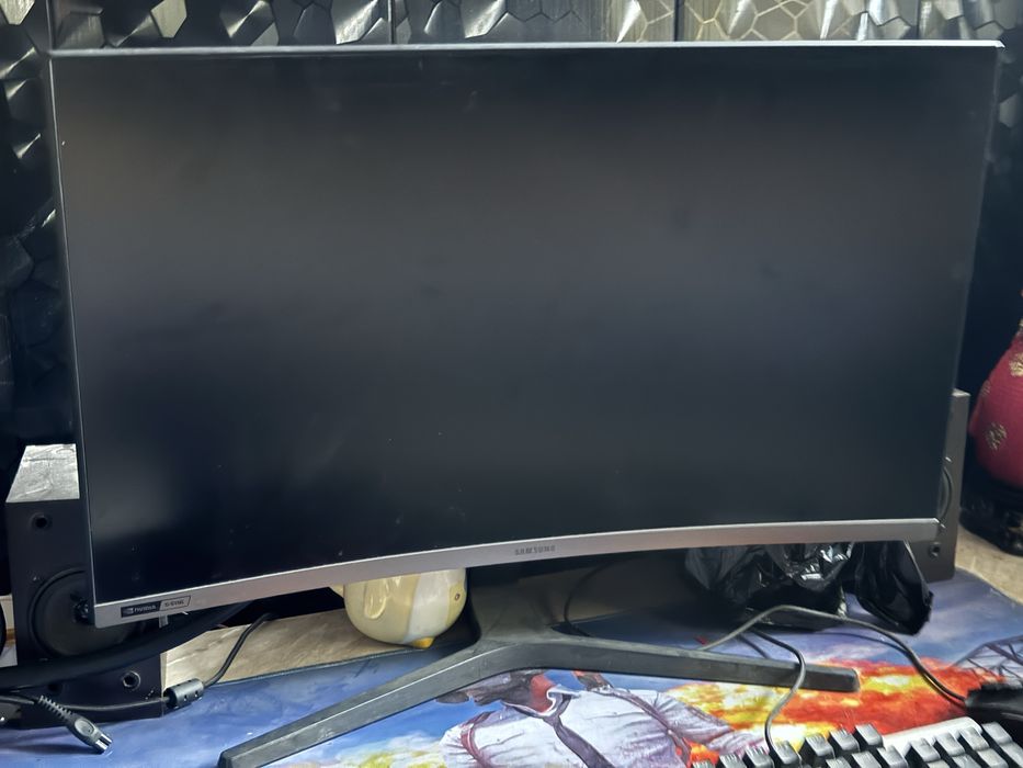 СРОЧНО Игровой монитор Samsung Odyssey 27” изогнутый, 244 Гц