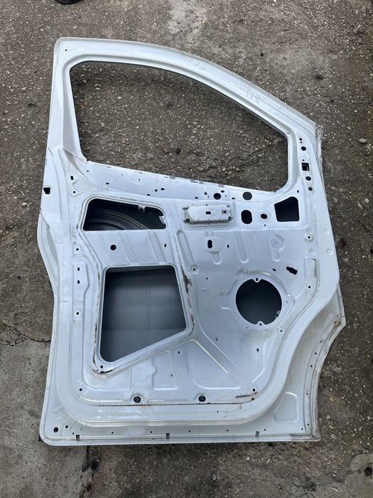 Ușă stânga față renault trafic 3.opel vivaro.
