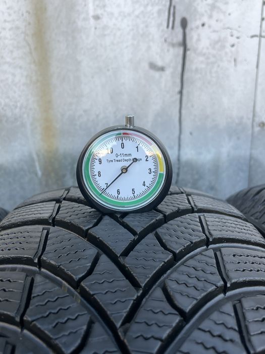 4 бр 185/65/15 Semperit 7мм