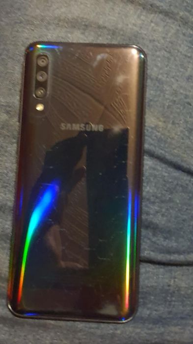Vând Samsung a50 funcționabil