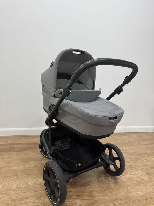 Продам коляску easywalker