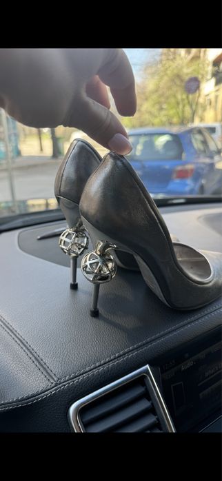 Dsquared2 38.5-39 Оригинални  дамски обувки