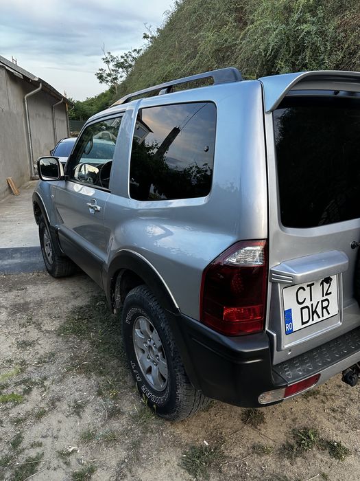 MITSUBISHI Pajero 2004 — imagine 3