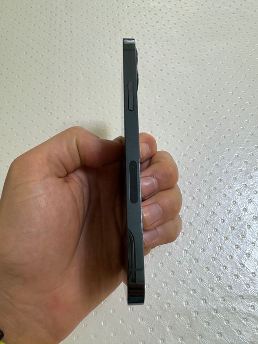 iPhone 12 pro 512 gb blue