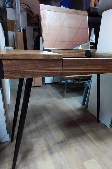 РАЗЧИСТВАМЕ СКЛАДА Тотална Разпродажба конзолна маса VIVO