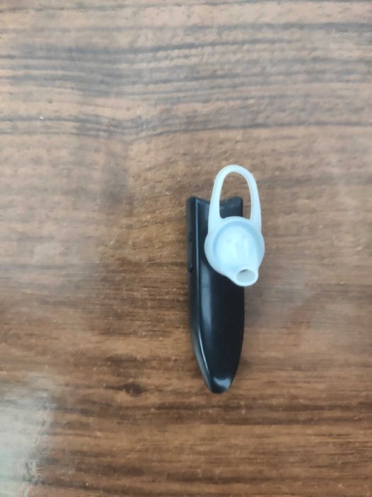 продается одинарный наушник