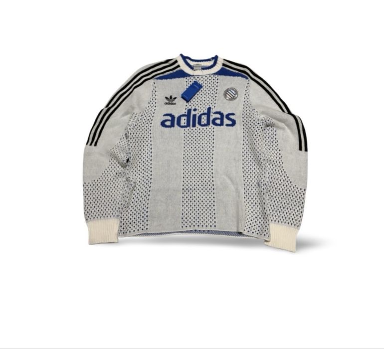 новый свитер от Адидаасс